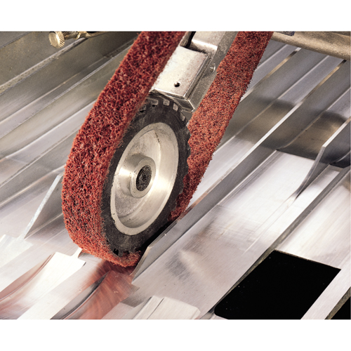 Courroies de traitement des surfaces Scotch-Brite Trail Hammer and Bolt