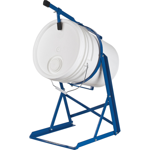 Can Tipper, 5 US gal. (4.16 Imperial Gal.), 75 lbs./34 kg. Capacity, 11-1/2" Dispensing Height Trail Hammer and Bolt