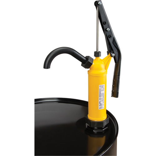 Pompe &agrave; baril de type levier, Polypropyl&egrave;ne, 14 oz/course, Pour barils de 5-55 gal. Trail Hammer and Bolt