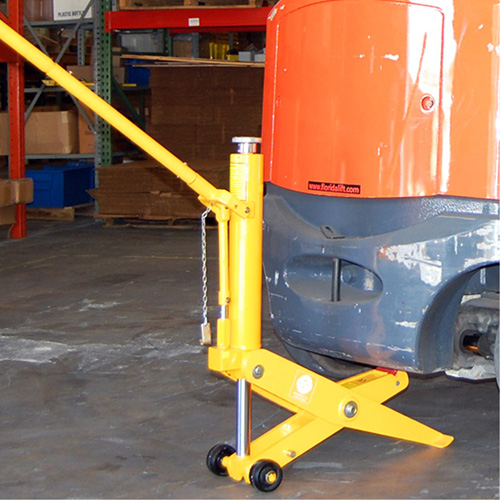 Heavy-Duty Forklift Tractor Jack Trail Hammer and Bolt