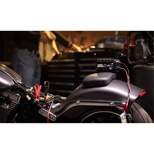 Genius&reg; 10 10-Amp Battery Charger Trail Hammer and Bolt