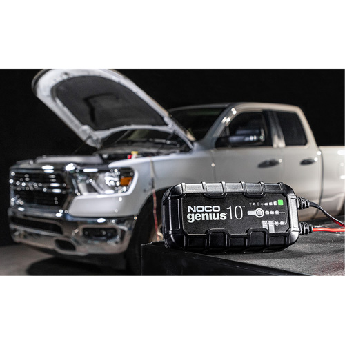 Genius&reg; 10 10-Amp Battery Charger Trail Hammer and Bolt