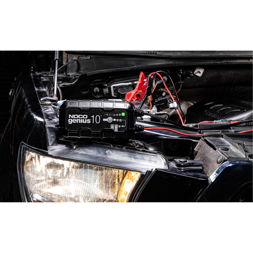 Genius&reg; 10 10-Amp Battery Charger Trail Hammer and Bolt