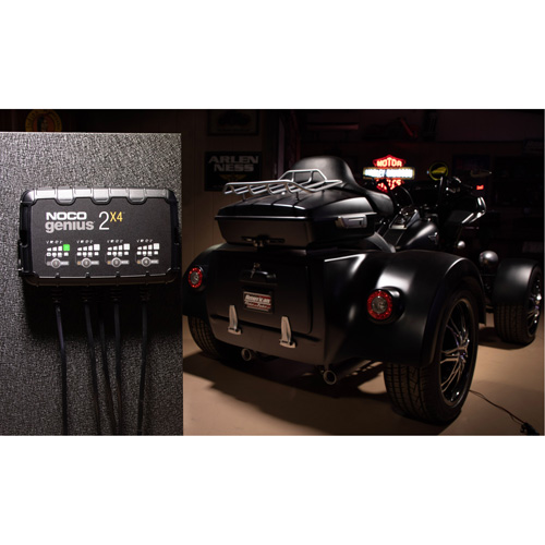 Chargeur de batterie 4 sorties de 8 A Genius 2X4 Trail Hammer and Bolt
