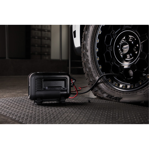 20A Portable Air Compressor Trail Hammer and Bolt