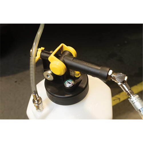 Fluid Evacuator/Dispenser Trail Hammer and Bolt