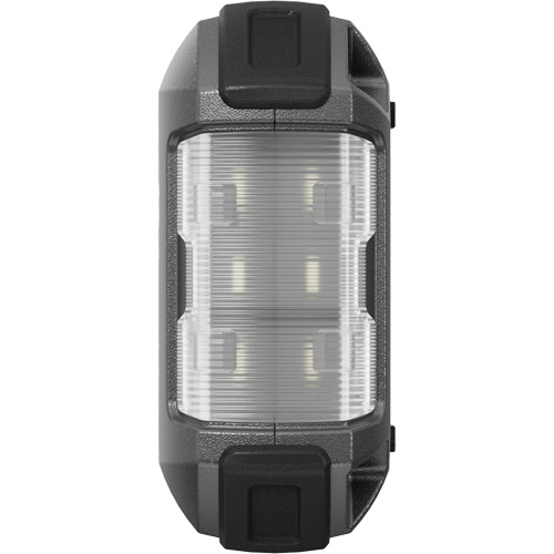 D&eacute;marreur d'appoint, survolteur, banque d'alimentation et lampe de poche JumpSurge1500 Trail Hammer and Bolt
