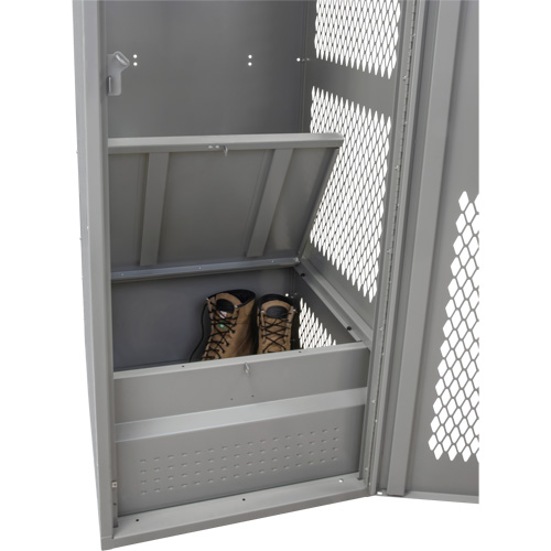 Casier pour &eacute;quipement avec porte, Acier, 24" la x 18" p x 72" h, Gris Trail Hammer and Bolt