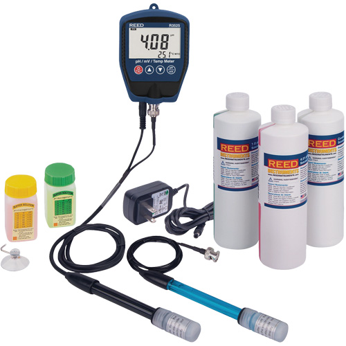 Trousse de pH/mV-m&egrave;tre R3525 avec &eacute;lectrode de potentiel redox, solution de pH/conductivit&eacute; et adaptateur de courant Trail Hammer and Bolt