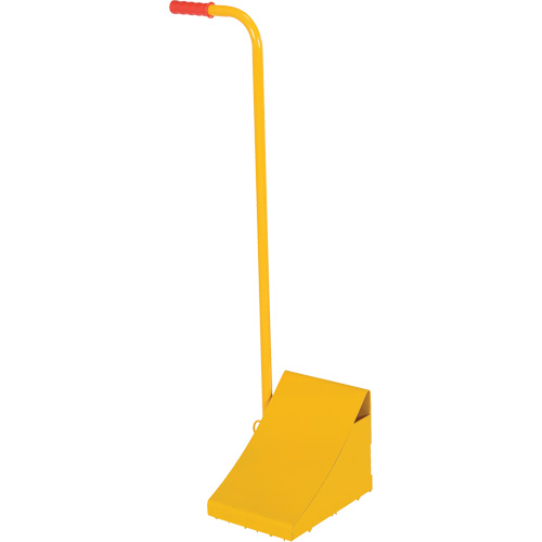 Cale de roue avec poign&eacute;e ergonomique, Acier, Jaune, 8" la x 10-3/4" p x 9-1/8" h Trail Hammer and Bolt