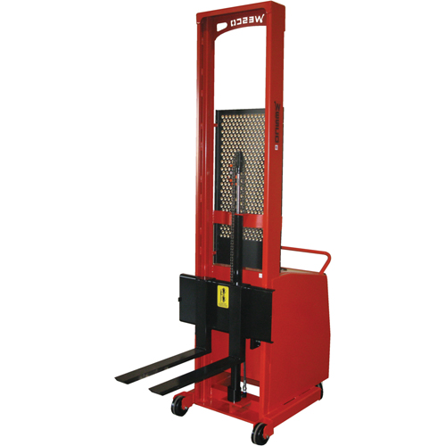 Gerbeur motoris&eacute; &agrave; contre-poids, lev&eacute;e 56" Trail Hammer and Bolt