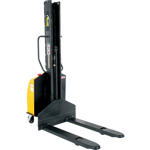 Gerbeur motoris&eacute; avec m&acirc;t &eacute;troit, Fonctionnement &eacute;lectrique, Capacit&eacute; 1500 lb, Lev&eacute;e max 63" Trail Hammer and Bolt