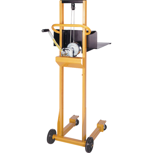 Empileur &agrave; plateforme Easy-Lift, M&eacute;canisme Treuil manuel, Capacit&eacute; de 500 lb, Levage max de 52" Trail Hammer and Bolt