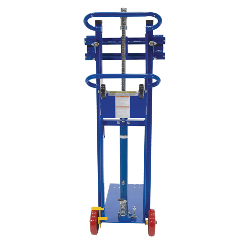 Empileur &agrave; plateforme, M&eacute;canisme Pompe au pied, Capacit&eacute; de 750 lb, Levage max de 52" Trail Hammer and Bolt