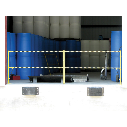 Barri&egrave;re &agrave; bascule de s&eacute;curit&eacute;, Simple, 6' lo x 42-5/8" h d&eacute;ploy&eacute; Trail Hammer and Bolt