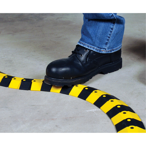 Ultra-Sidewinder&reg; Cable Protection System - Small, 39.5" x 3" x 0.75", 32000 lbs. (16 tons) Trail Hammer and Bolt
