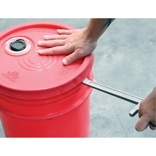 Cl&eacute; pour baril, Ouverture de 3/4"/2", Poign&eacute;e 9-1/2", Acier inoxydable Trail Hammer and Bolt