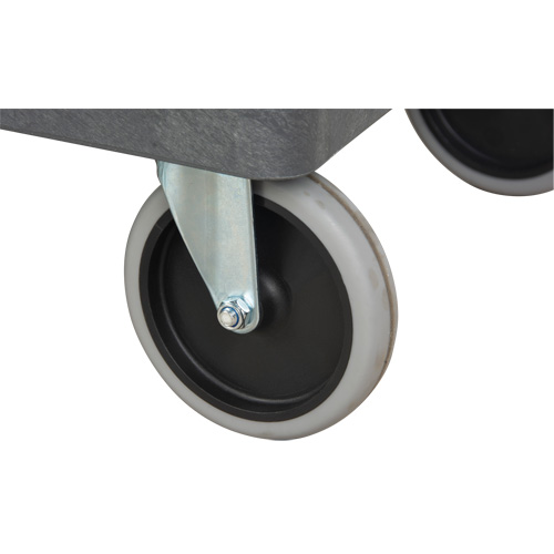 Chariot utilitaire pour l'entretien, 2 tiers, 16-1/2" x 32-1/2" x 34-1/2", Capacit&eacute; 550 lb Trail Hammer and Bolt