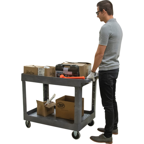 Chariot utilitaire pour l'entretien, 2 tiers, 24-5/8" x 32-1/2" x 40", Capacit&eacute; 550 lb Trail Hammer and Bolt