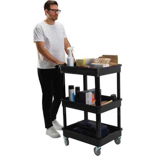 Chariot utilitaire avec tablette &agrave; bordure profonde, 3 tiers, 19" x 39-1/2" x 28-1/4", Capacit&eacute; 330 lb Trail Hammer and Bolt