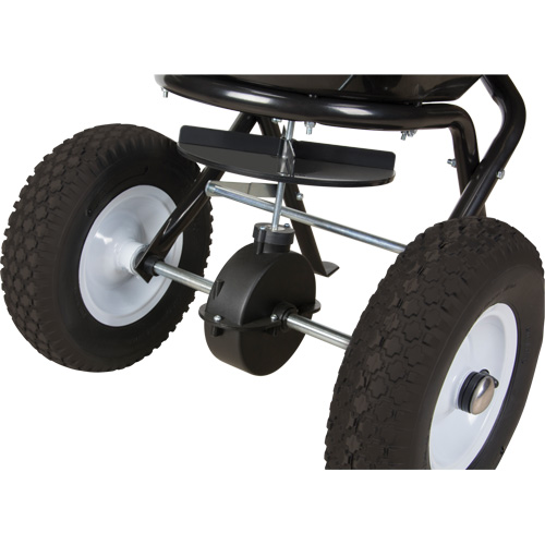 &eacute;pandeurs &agrave; la vol&eacute;e, 22000 pi², Capacit&eacute; de 100 lb Trail Hammer and Bolt