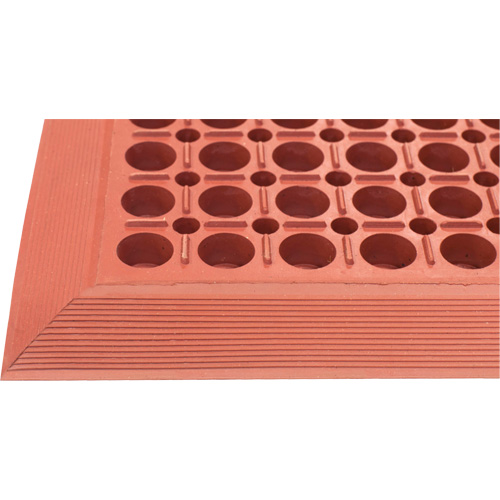 Tapis de s&eacute;rie Competitor, &agrave; fentes, 3' x 5' x 7/8", Orange, Caoutchouc naturel Trail Hammer and Bolt