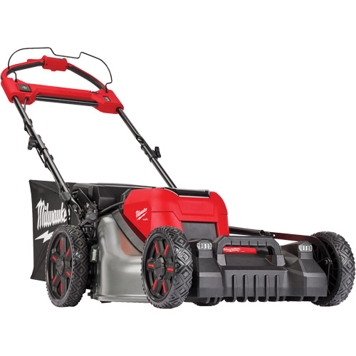 Ensemble de tondeuse sans fil autopropuls&eacute;e &agrave; double pile M18 Fuel, Pouss&eacute;e automatique, &agrave; pile, Largeur de coupe 21" Trail Hammer and Bolt