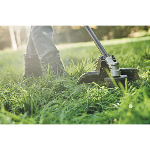 Accessoire coupe-bordure sans fil sans balai Max*, 17", &agrave; pile, 60 V Trail Hammer and Bolt