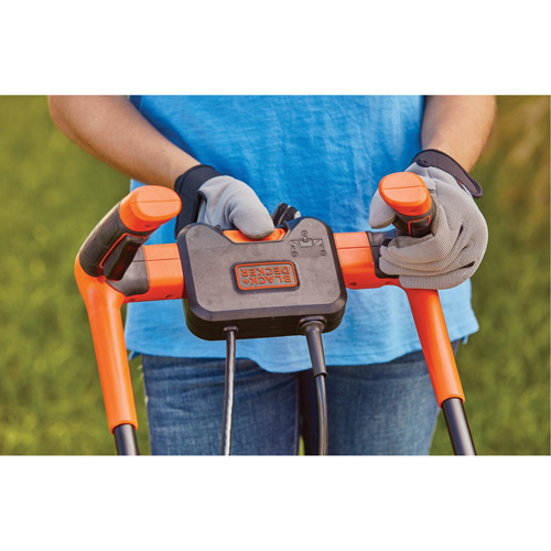 Tondeuse &agrave; gazon avec poign&eacute;e confortable, Pouss&eacute;e, &eacute;lectrique, Largeur de coupe 17" Trail Hammer and Bolt