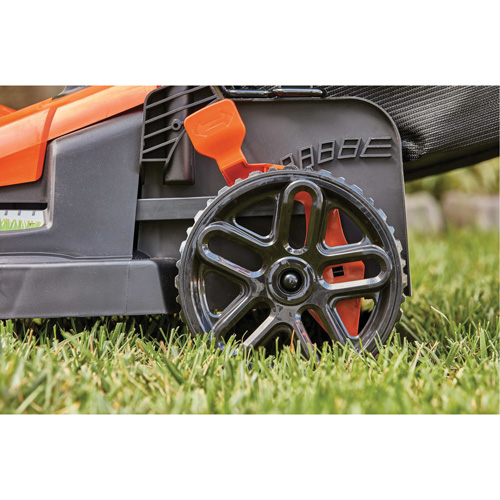Tondeuse &agrave; gazon avec poign&eacute;e confortable, Pouss&eacute;e, &eacute;lectrique, Largeur de coupe 17" Trail Hammer and Bolt