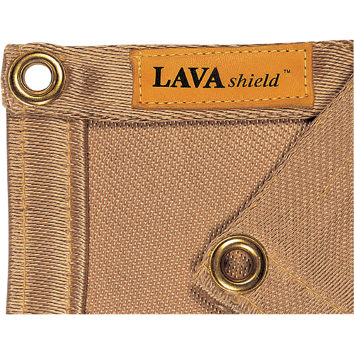 Couverture pour soudage en silice de 18 oz Lavashield, 3' la x 3' lo, R&eacute;sistance &agrave; la temp. 1472°F(800°C) Trail Hammer and Bolt