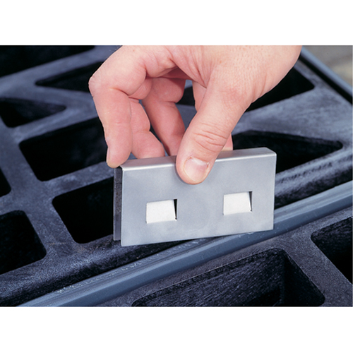 Ecopolyblend Accumulation Centers - Joining Clips Trail Hammer and Bolt