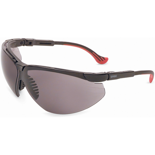 Lunettes de s&eacute;curit&eacute; Uvex Genesis avec lentilles HydroShield, Lentille Grise/fum&eacute;e, Antibu&eacute;e, R&eacute;pond ou surpasse la norme CSA Z94.3 Trail Hammer and Bolt