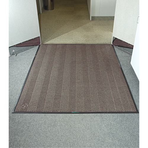 Waterhog&reg; Eco Elite Matting, Wiper/Scraper, 3' x 5' x 3/8", Chestnut Brown Trail Hammer and Bolt