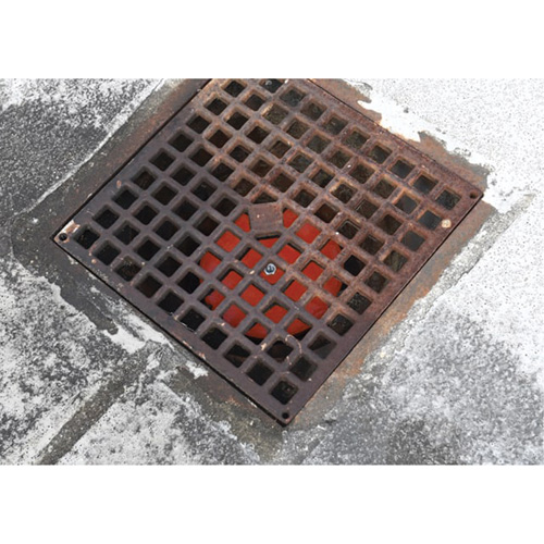 Drain Plug Trail Hammer and Bolt