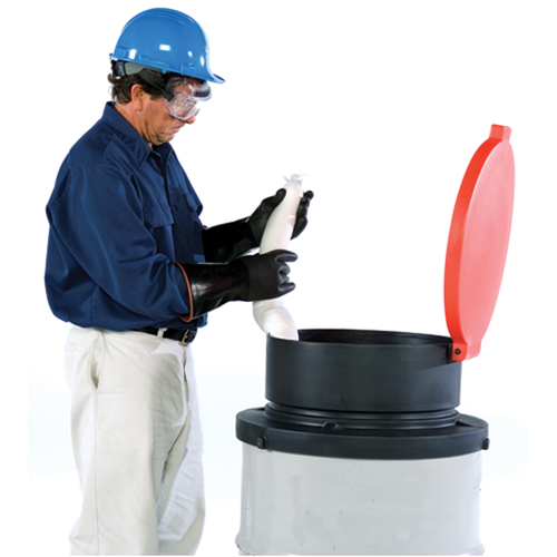 Entonnoirs pour baril ouvert Ultra-Drum Funnel, 55 gal. US Trail Hammer and Bolt
