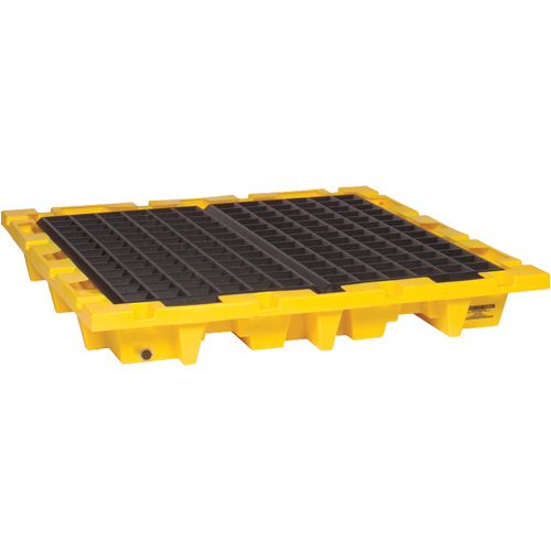 Palette de confinement des d&eacute;versements, Capacit&eacute; de d&eacute;versement 66 gal. US, 58,5" x 58,5" x 7,75" Trail Hammer and Bolt