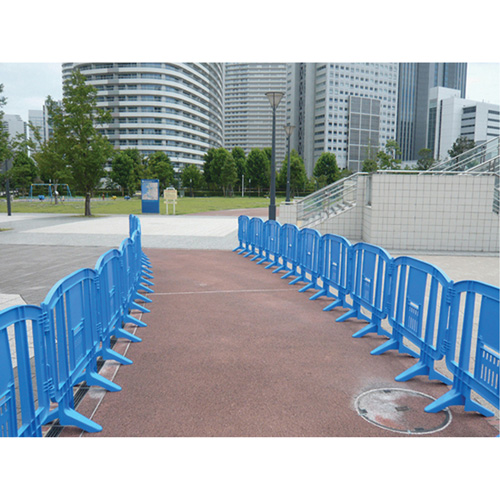 Barricade Minit, Emboîtables, 49" lo x 39" h, Orange Trail Hammer and Bolt