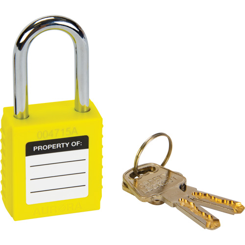 Verrou de s&eacute;curit&eacute;, Jaune, Cl&eacute;s diff&eacute;rentes, Thermoplastique, Largeur de 1-1/2" Trail Hammer and Bolt