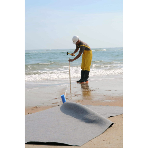 Ensemble Ultra-Oil Blanket, Mati&egrave;res dangereuses/Huile seulement/Universel, 120" x 60", 8,3 gal. US d'absorption Trail Hammer and Bolt