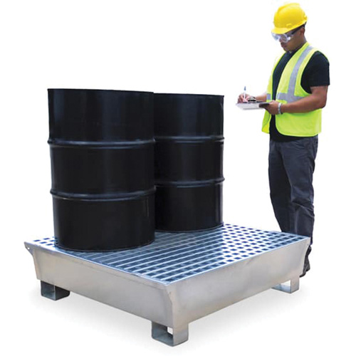 Ultra-Spill Pallet en acier, 4 barils, Capacit&eacute; de d&eacute;versement 68 gal. US, 49,1" x 47,1" x 10,9" Trail Hammer and Bolt