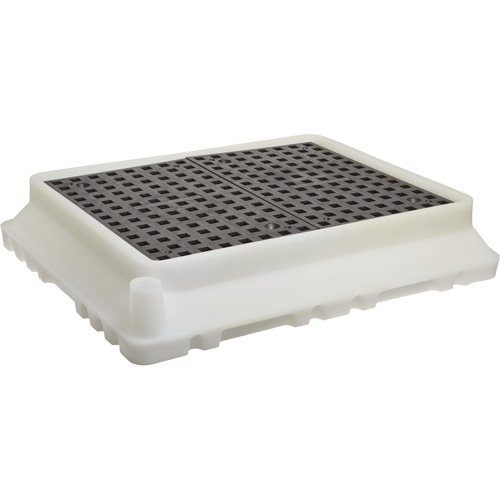P4 Ultra-Spill Tray, 17" lo x 21" la x 4" h, Cap. de d&eacute;versement 2,9 gal. US Trail Hammer and Bolt