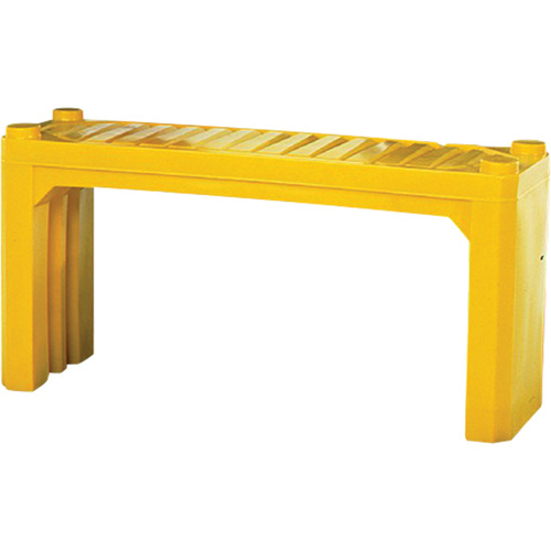 Ultra-Stacking Shelf Trail Hammer and Bolt
