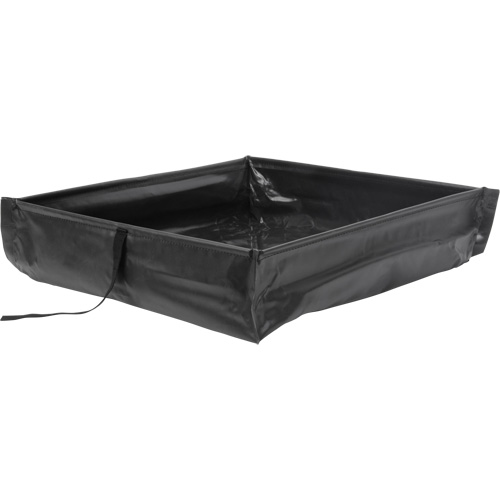 Berme de confinement des d&eacute;versements repliable &agrave; rouler, Capacit&eacute; 60 gal. US, 4' la x 4' lo x 6" h Trail Hammer and Bolt