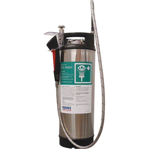 Douche d'urgence ind&eacute;pendante et portable, Pressuris&eacute;, Capacit&eacute; 4 gal., Conformit&eacute; Aucune Trail Hammer and Bolt