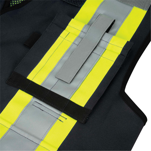 6679 Veste d'arpenteur antimicrobienne haute visibilit&eacute; avec dos en maille, Noir, Petit, Polyester Trail Hammer and Bolt