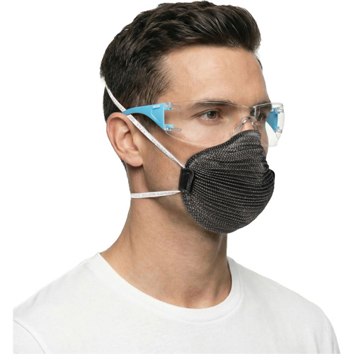 Lunettes de s&eacute;curit&eacute; bleu/blanc Adapt Lite, Lentille Transparent, Antibu&eacute;e/Anti-&eacute;gratignures, ANSI Z87+/R&eacute;pond ou surpasse la norme CSA Z94.3 Trail Hammer and Bolt