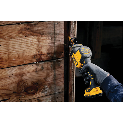 Scie alternative sans fil Max* (outil seulement), 12 V, Lithium-ion Bloc-pile, 0-2800 coups/min Trail Hammer and Bolt