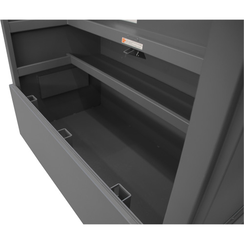 Boîte de rangement pour le chantier, style piano, 60-1/2" la x 34-3/4" p x 49-3/8" h, Gris Trail Hammer and Bolt