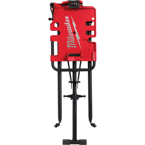 Tr&eacute;pied de nivellement de 6" avec &eacute;tau &agrave; chaîne Trail Hammer and Bolt